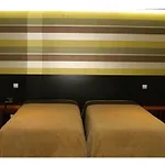 Imperhotel By Umbral מלון